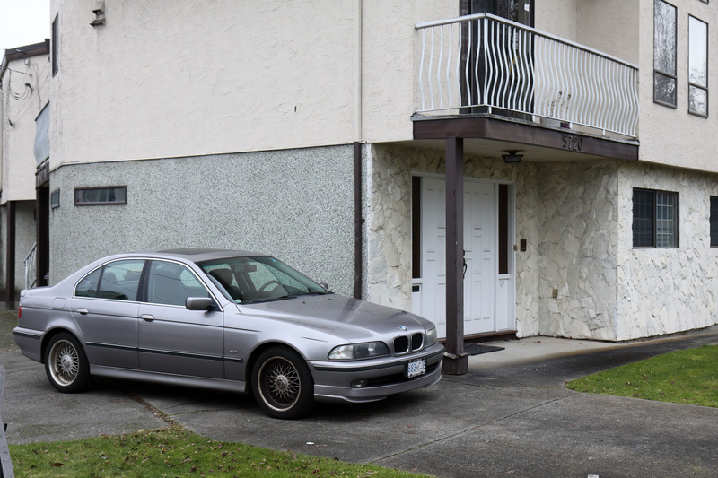 Illustration for article titled Pics from the Curbside: 2018-12-16 to Collingwood